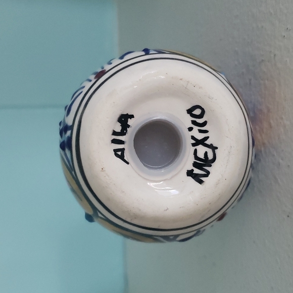 Mexican Alba Talavera Salt or Pepper Shaker - Picture 5 of 6